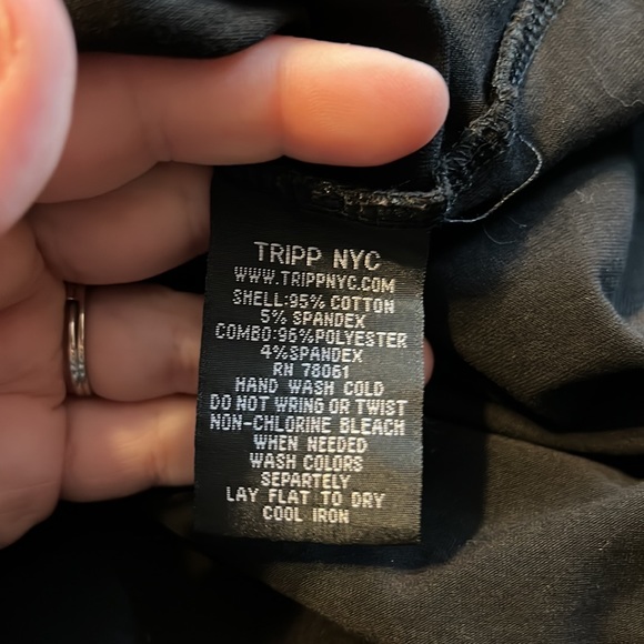 Tripp NYC Double Belted Hi-Low Hem Skirt - Picture 3 of 6